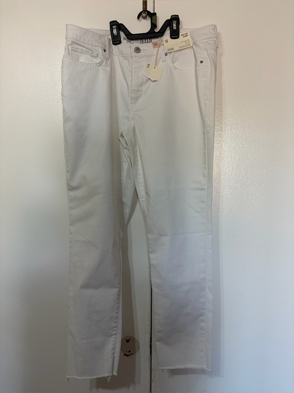 a.n.a White Straight-Leg Jeans NWT